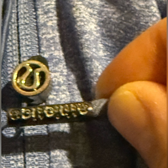 Lululemon Scuba Jacket Blue Hoodie High Neck Full Zip Thumb Holes, size 8 - Picture 10 of 13